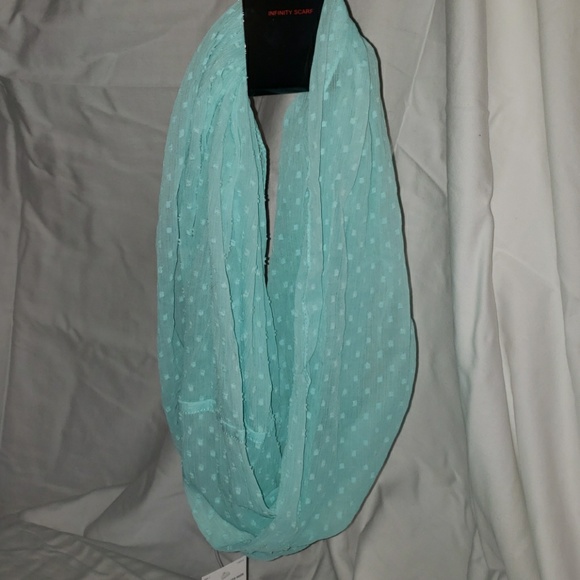 Infinity Scarf - Picture 2 of 4